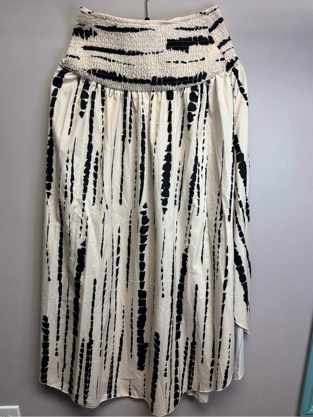 Smocked Waist Black & Cream Patterned Maxi Skirt